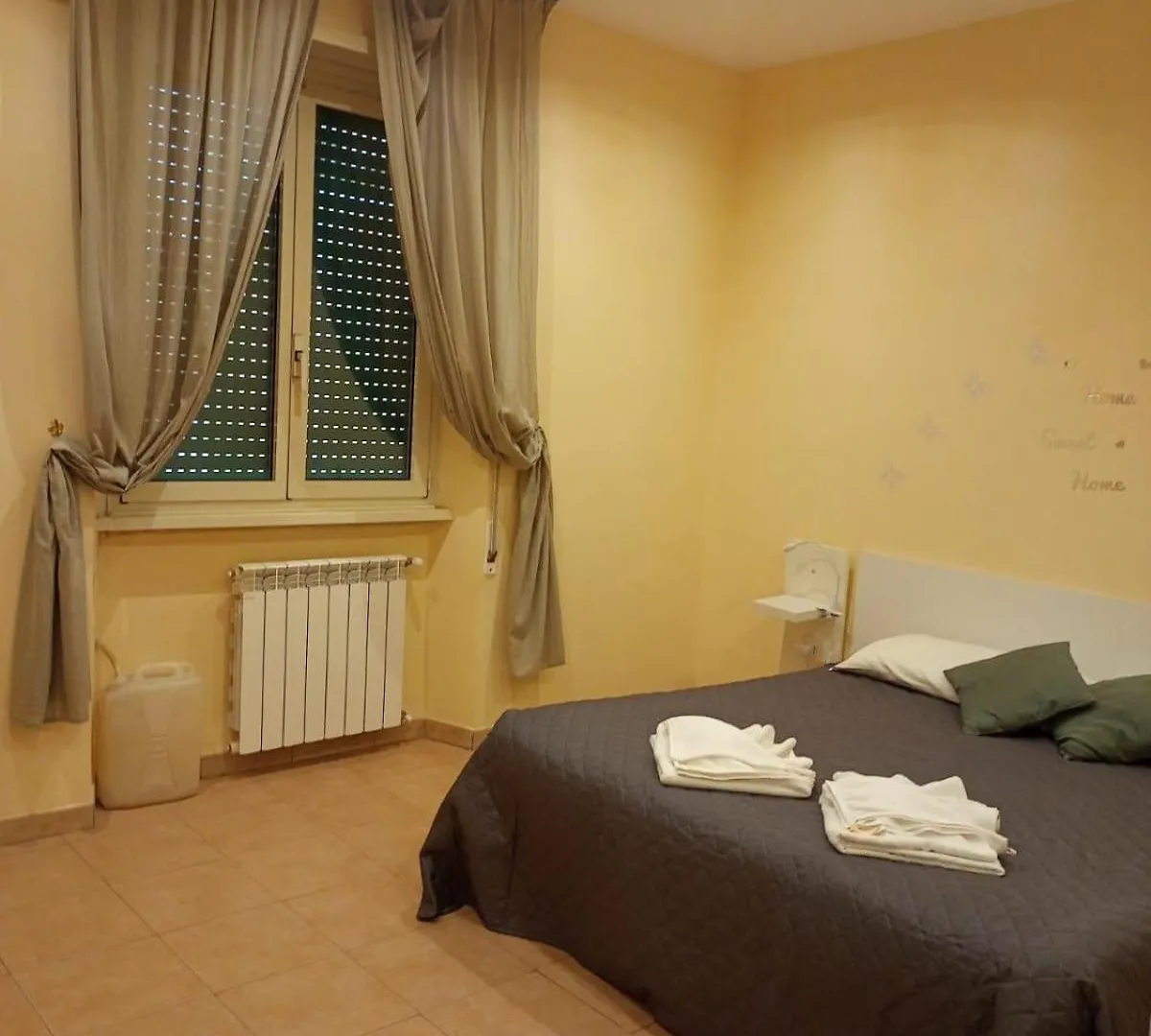 Gemelli House Apartment Rome 0*,  Italy